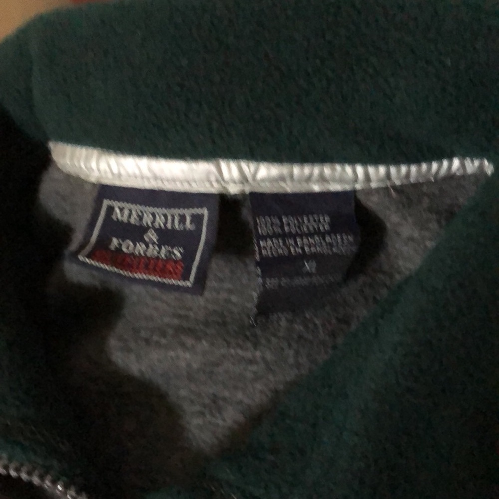 Men’s (XL) Grey Fleece with green collar NWOT - Picture 3 of 4